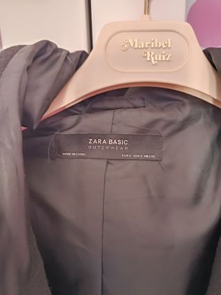 Abrigo Zara Basic negro talla 36