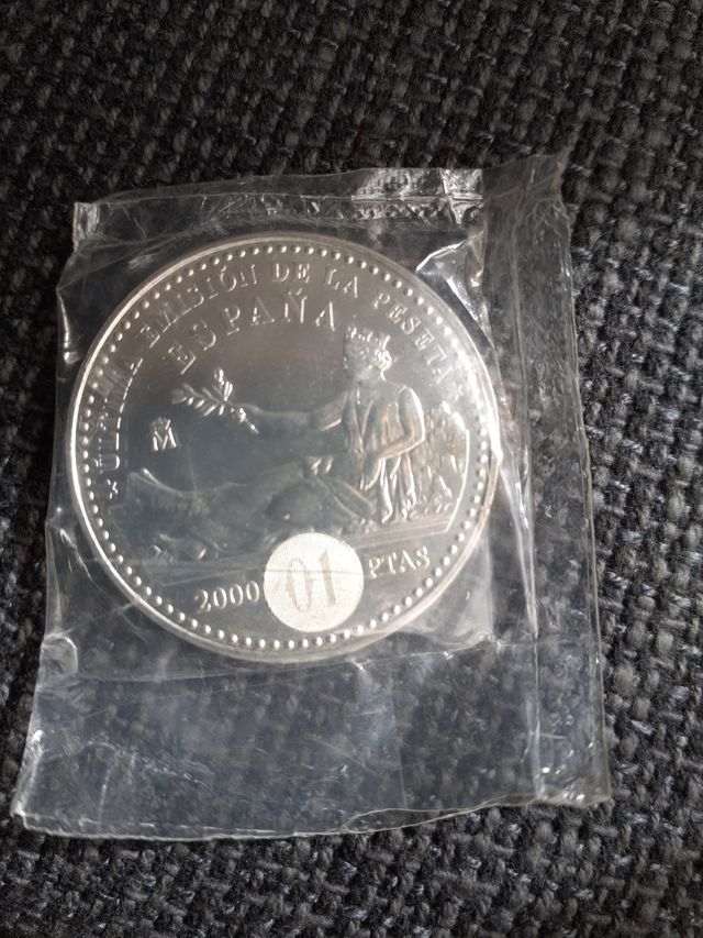 MONEDA 2000 PESETAS.