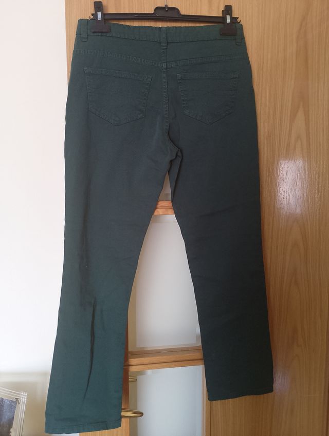 Pantalón vaquero mujer talla 40 marca MILANO. NUEV
