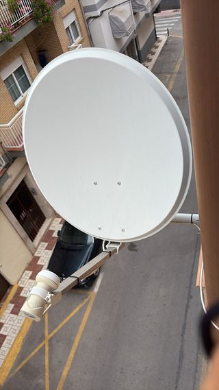 Antena Parabólica Satélite