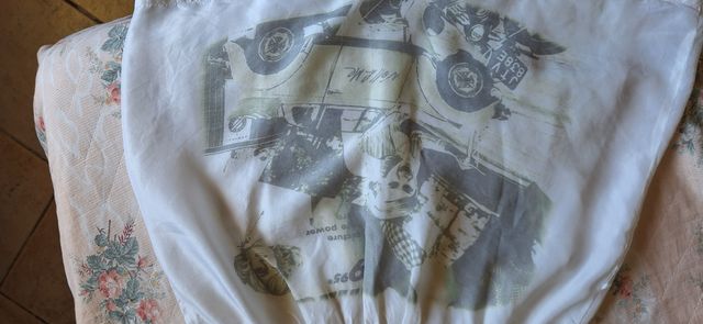 T-shirt bianca stampa vintage