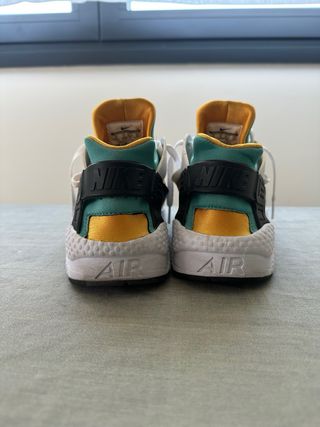 Nike Air Huarache - Blancas/Amarillas - US9