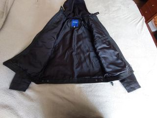 Chaqueta cuero Jack & Jones negra con capucha 
