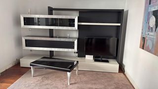 Mueble TV salón negro plata