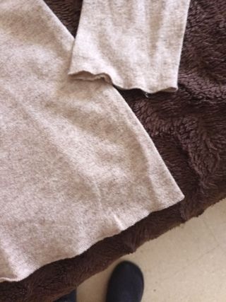 Jersey cuello alto beige