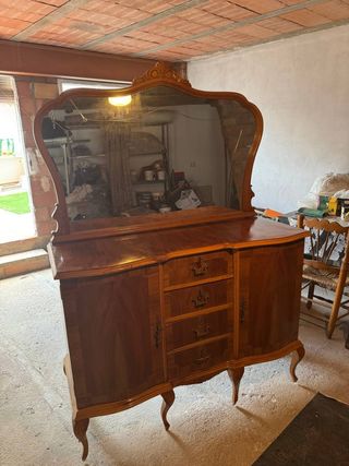 Mobili antichi in legno