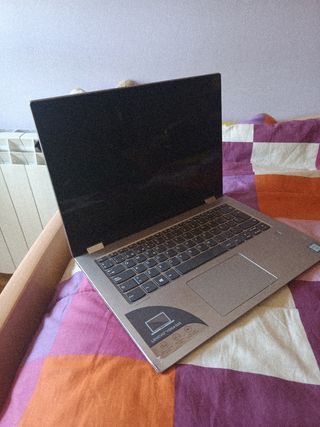 Lenovo Yoga 520 - Portátil Gris