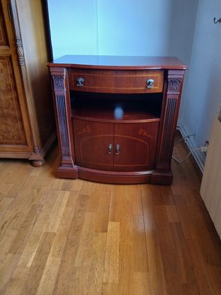 Mueble TV madera marrón