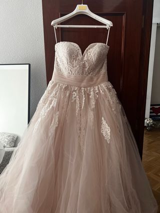 Vestido novia rosa Aire Barcelona
