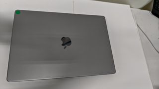 Apple Macbook M1 PRO - SEMINUEVO No11