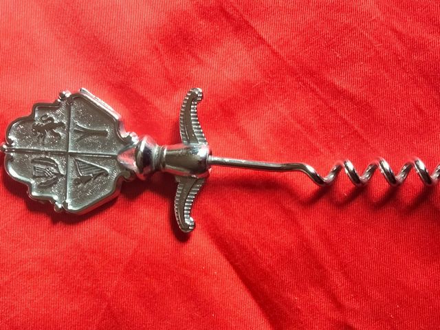 Apribottiglie vintage Londra