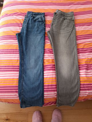 2 Pantalones vaqueros: azul y gris