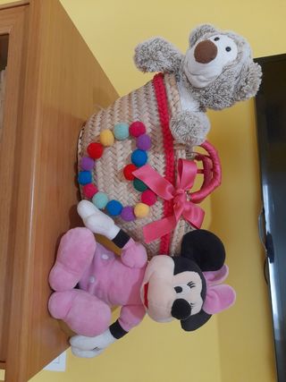 Capazo artesanal niña: beige y rosa