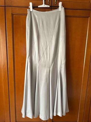 Falda larga corte Sirena plata