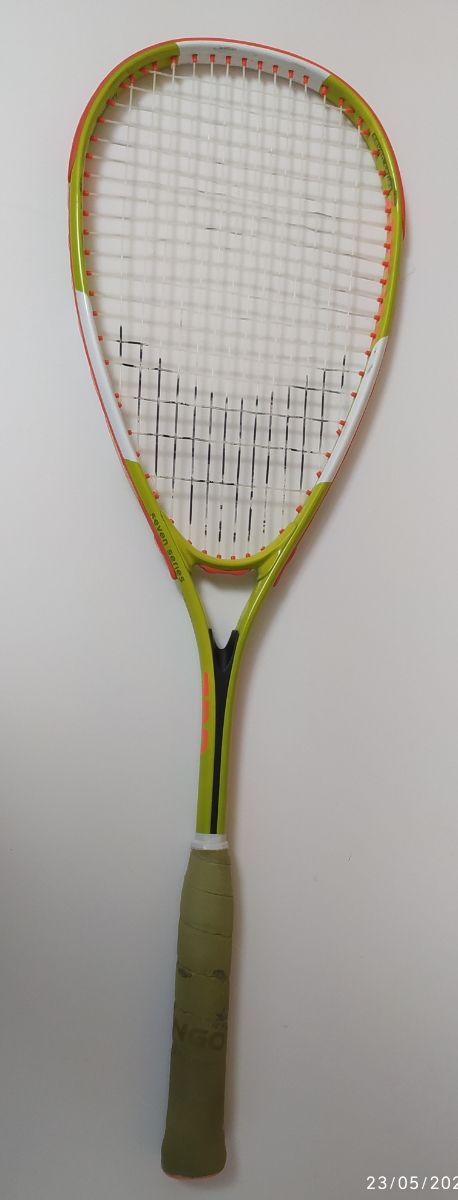 Raqueta Squash Artengo + 2 pelotas + funda