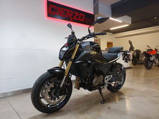 QJ MOTOR SRK 600 A2 NUEVO MODELO