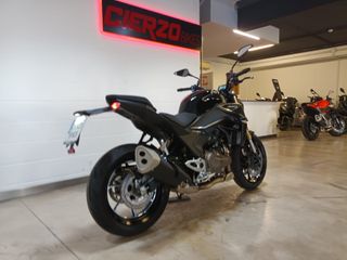 QJ MOTOR SRK 600 A2 NUEVO MODELO