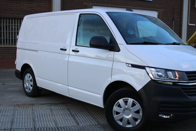Volkswagen  Transporter furgon  AÑO: 2021 **110CV*