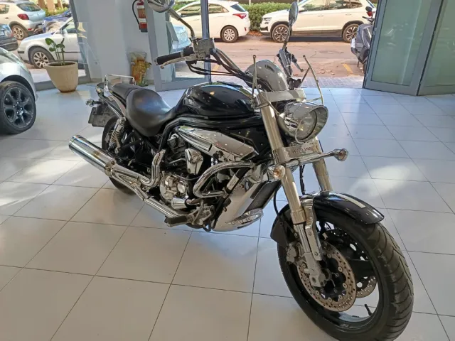 Hyusung 650 Aquila Cruiser