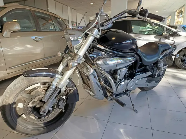 Hyusung 650 Aquila Cruiser