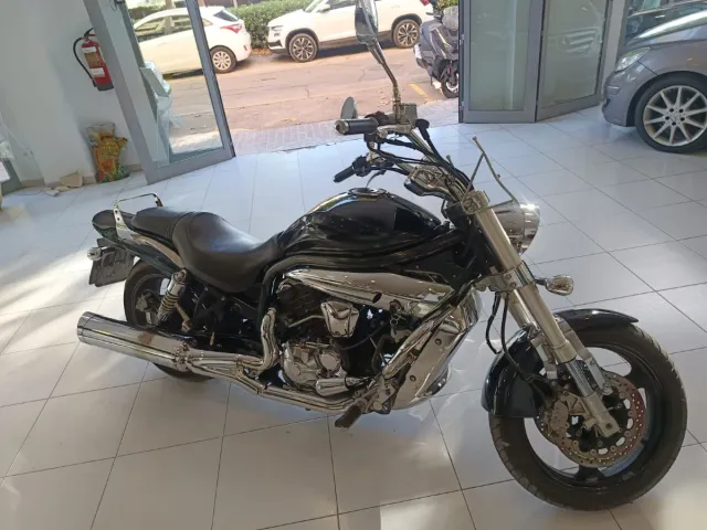 Hyusung 650 Aquila Cruiser