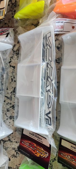 ALERONES RC 1/8 BUGGY Y TRUGGY TT NUEVOS