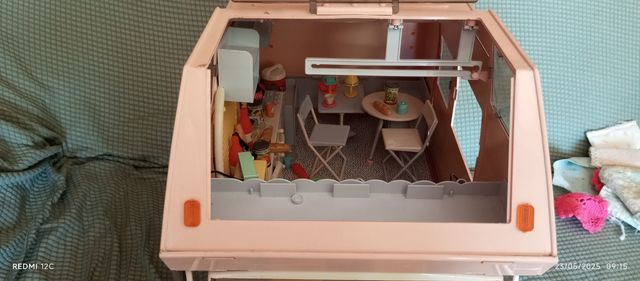 Supervan caravana Barbie