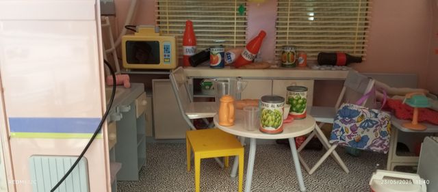 Supervan caravana Barbie