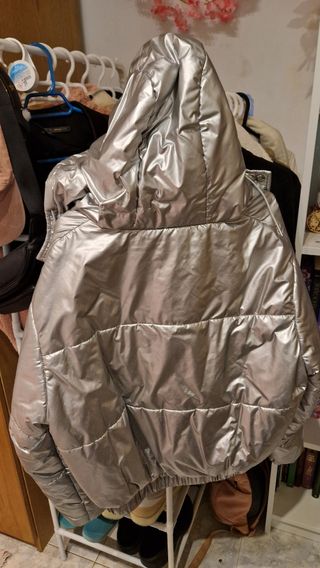 Plumas Bershka plata - Talla L