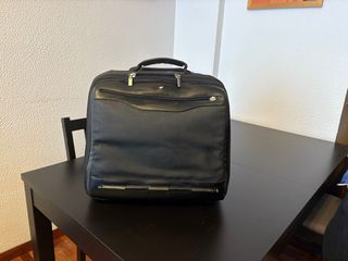 Maletín ejecutivo comercial con ruedas