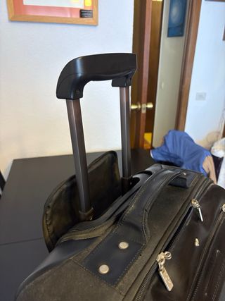 Maletín ejecutivo comercial con ruedas