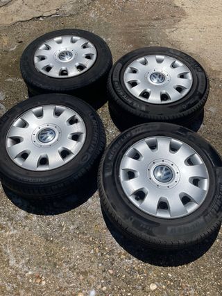 4 Neumáticos Michelin 15" VW
