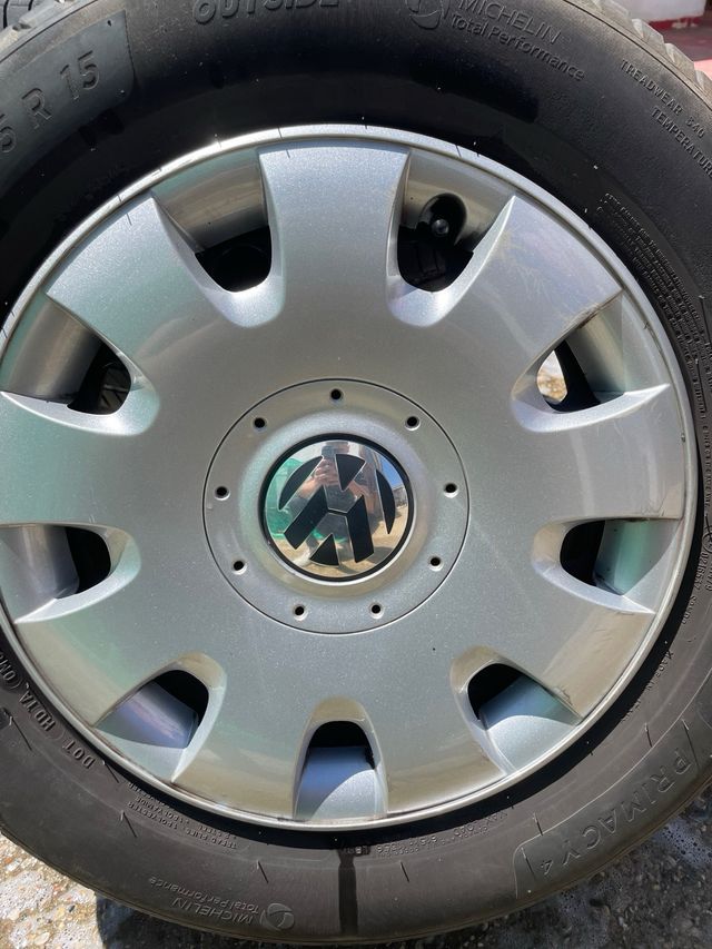 4 Neumáticos Michelin 15" VW