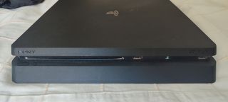 PS4 (PlayStation 4) 1TB - Negra