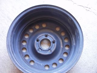 LLANTA OPEL VECTRA-ASTRA 15 PULGADAS.