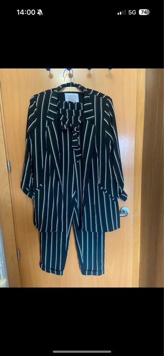Traje chaqueta pantalón rayas