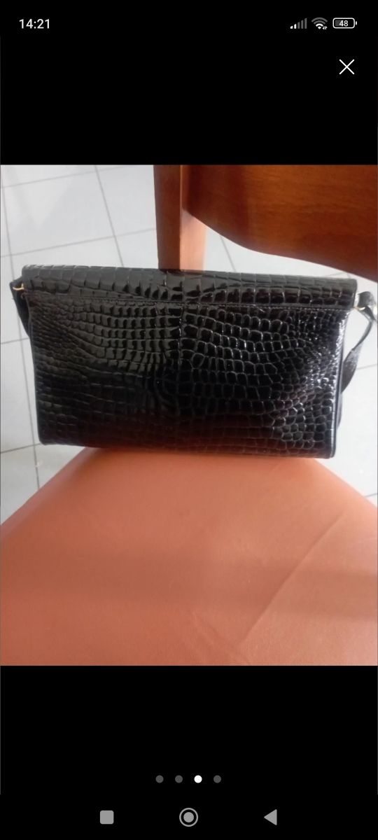 Borsetta nera in vernice