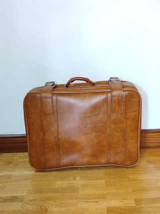 Maleta de piel marrón Tauro vintage con hebillas