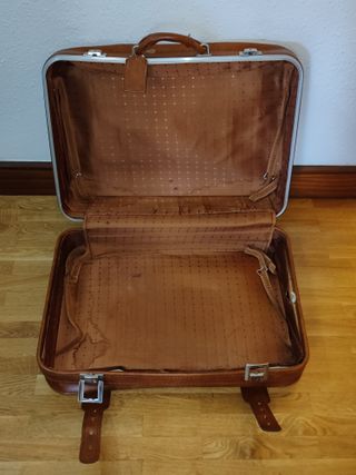 Maleta de piel marrón Tauro vintage con hebillas