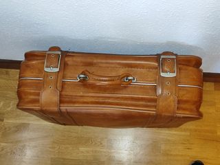 Maleta de piel marrón Tauro vintage con hebillas