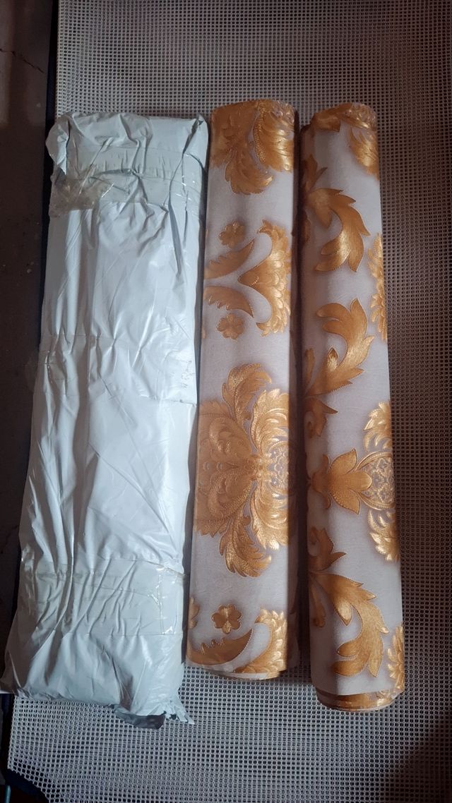 Carta da parati oro-bianca, 2 rotoli