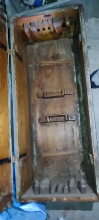 Caja herramientas antigua de madera