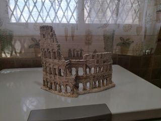 Mini Coliseo Romano acuario
