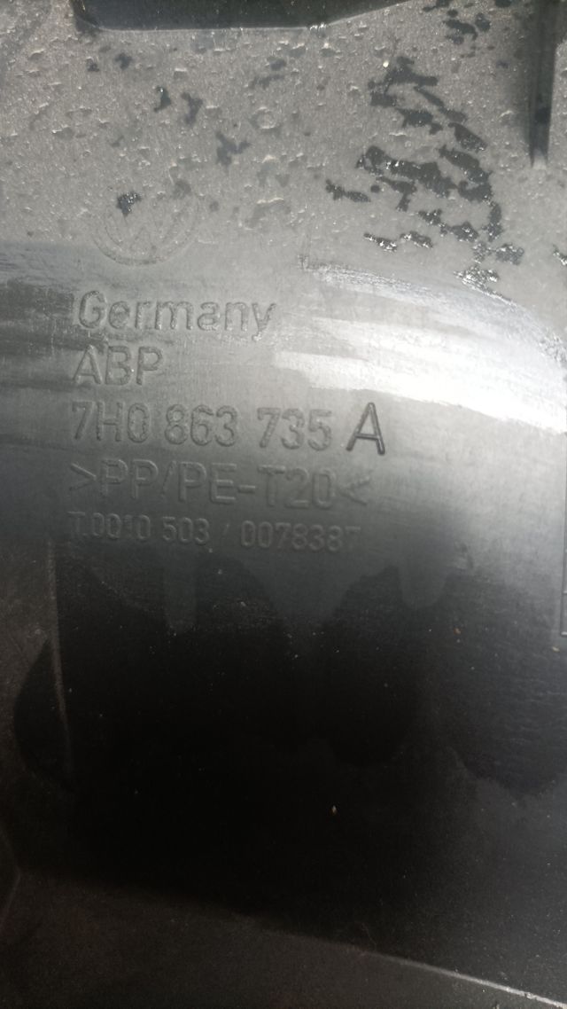 Escalón VW T5 - derecho e izquierdo en buen estado