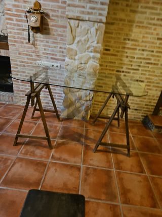 Mesa de cristal y madera - Estilo industrial