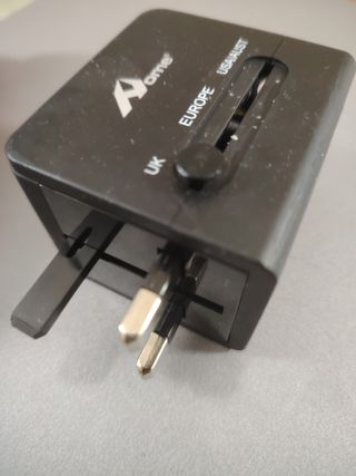 Adattatore Viaggio Clyde TF-001