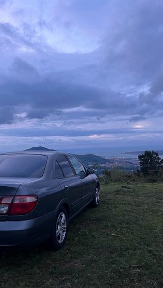 Coche Nissan Almera 2002