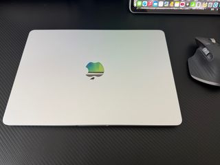 MacBook Air M3 8GB/256GB - Plata