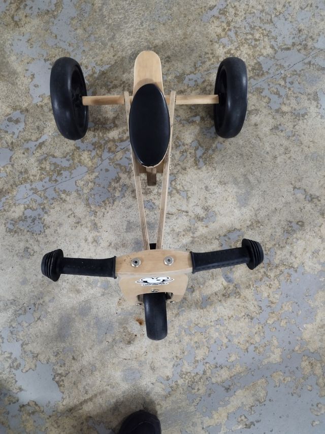 Moto madera Sklum niño