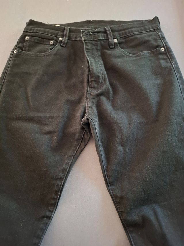 Calças Levi's 520 pretas - Tamanho 32 US, europeu